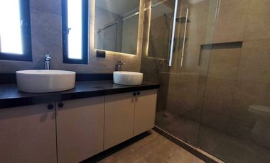 VENTA de casa en Residencial en Viña Antigua