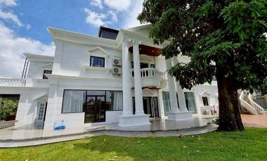 🚩For Rent🚩Private Pool Villa Lakeside Villa 2, Near Mega/IKEA Bangna