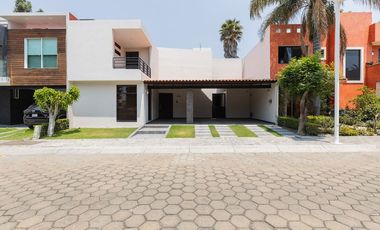 Casa en venta en RESIDENCIAL QUETZALCOATL, RECTA A CHOLULA, PUEBLA