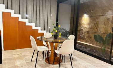 Townhouse en renta en Montebello en Privada Alta Teyra