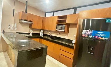 Townhouse en renta en Montebello en Privada Alta Teyra