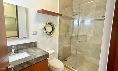 Townhouse en renta en Montebello en Privada Alta Teyra