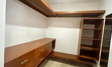 Townhouse en renta en Montebello en Privada Alta Teyra