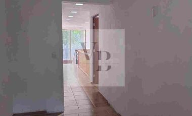 Renta de casa nueva con amplio terreno