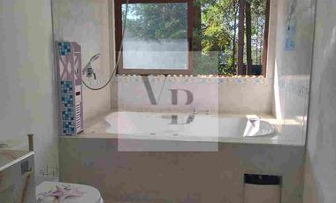 Renta de casa nueva con amplio terreno