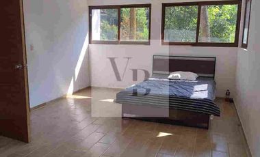 Renta de casa nueva con amplio terreno