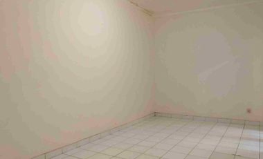 RUMAH SIAP HUNI 2 LANTAI DI GRIYA DEPOK ASRI