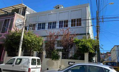Arriendo segundo piso de casa 3D 1B en cerro Concepcion Valparaiso