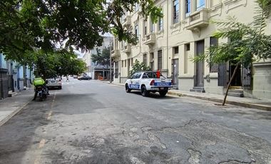 VENTA DE FUNCIONAL DEPARTAMENTO EN EL CERCADO DE LIMA