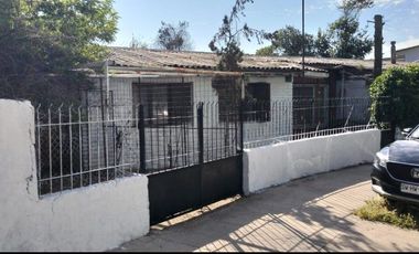 Propiedad habitacional o comercial ubicada en excelente sector de San Bernardo
