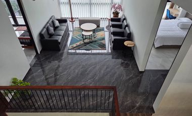 Dijual Villa Mewah Dengan Kolam Renang di Dago Bandung
