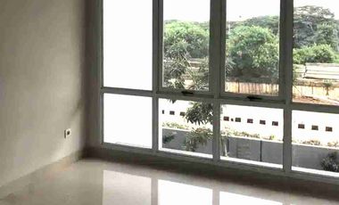 Disewa Townhouse Puri Mansion 3 lantai Jakarta Barat