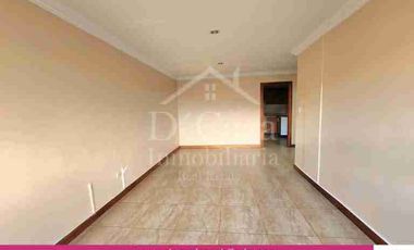 Primero de mayo Departamento de Arriendo 3 dormitorios 1 garaje