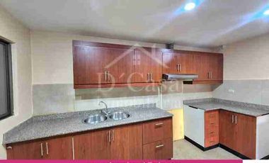 Primero de mayo Departamento de Arriendo 3 dormitorios 1 garaje