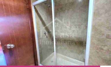 Primero de mayo Departamento de Arriendo 3 dormitorios 1 garaje