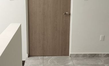 renta casa Fracc. Residencial Lantana acceso controlado, zona norte Irapuato