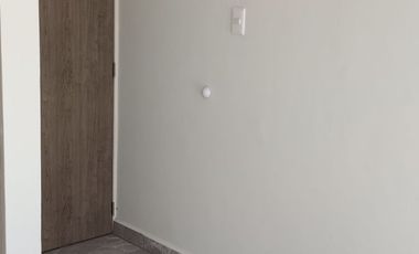 renta casa Fracc. Residencial Lantana acceso controlado, zona norte Irapuato