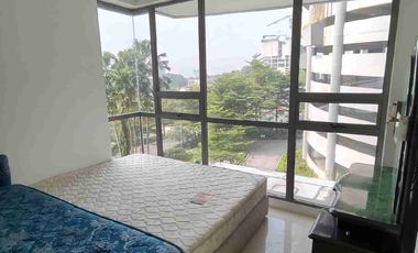 Dijual apartement St Moritz Puri Indah, the Royal Tower lt 3, 87 m2, 2+1 kt, 2+1 km, 1 gudang, kitchen set, timur laut
