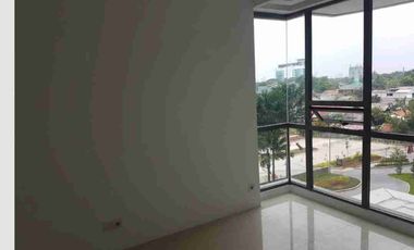 Dijual apartement St Moritz Puri Indah, the Royal Tower lt 3, 87 m2, 2+1 kt, 2+1 km, 1 gudang, kitchen set, timur laut