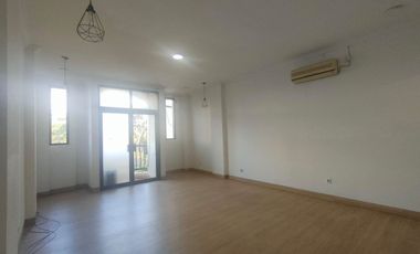 Ruko Strategis Cocok Untuk Kantor Lokasi Citta Graha Jalan Panjang Jakarta Barat