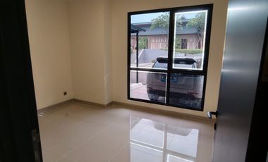 Disewakan Ruko STROZZI Full Attic 3 Lantai Premium | LT 8x12 LB 161 | Bonus 5 AC | 110 Juta