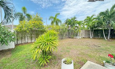 Peaceful 3 Bedroom Modern Pool Villa in Huai Yai Pattaya For Rent