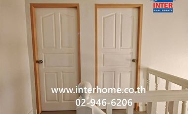 Two-story townhome, 19.4 sq.wah, Warangkul Village, Rangsit Klong 3, Phahonyothin Road, Rangsit-Nakhon Nayok Road, Lam Luk Ka, Pathum Thani.