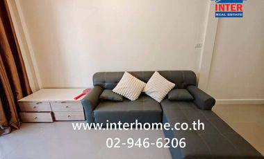 Two-story townhome, 19.4 sq.wah, Warangkul Village, Rangsit Klong 3, Phahonyothin Road, Rangsit-Nakhon Nayok Road, Lam Luk Ka, Pathum Thani.