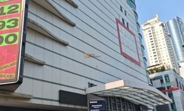 Siap pakai! Area ramai cocok untuk shop fashion accesories dll Nego sampai deal jual cepat kios Usaha di ITC Kuningan Akses langsung ke kawasan bisnis