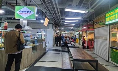 Siap pakai! Area ramai cocok untuk shop fashion accesories dll Nego sampai deal jual cepat kios Usaha di ITC Kuningan Akses langsung ke kawasan bisnis