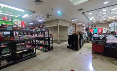 Siap pakai! Area ramai cocok untuk shop fashion accesories dll Nego sampai deal jual cepat kios Usaha di ITC Kuningan Akses langsung ke kawasan bisnis