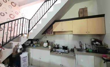 Jual Segera BU!! Rumah 2 Lantai Tengah Kota Strategis Dekat Sekolah Puhua