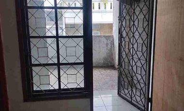Disewakan Murah Ruko 3 Lantai siap Huni lokasi jln tubagus angke