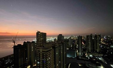 Birch Tower Manila Large 1BR - near UP Manila Campus and Robinson’s Place Manila