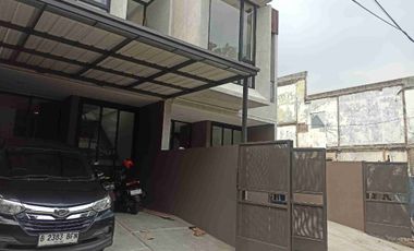 Dijual Rumah Baru desain modern Jl nangka 7 Cengkareng Jakarta Barat