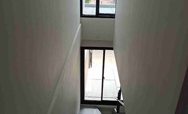 Dijual Rumah Baru desain modern Jl nangka 7 Cengkareng Jakarta Barat