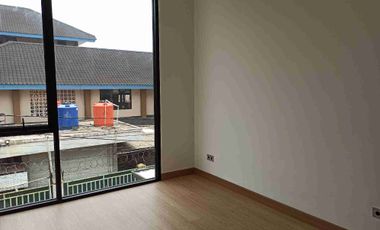 Dijual Rumah Baru desain modern Jl nangka 7 Cengkareng Jakarta Barat