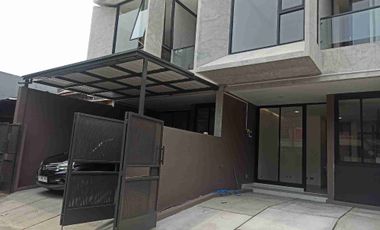 Dijual Rumah Baru desain modern Jl nangka 7 Cengkareng Jakarta Barat