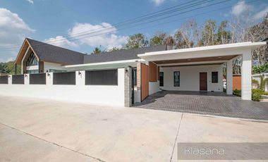 Phu Nara - Three-Bedroom Ao Nang Villas with 10m Salt Pool
