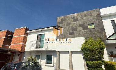 Casa en renta en Paseo de Altozano