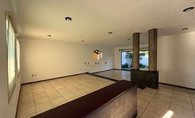 Casa en renta en Paseo de Altozano