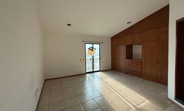 Casa en renta en Paseo de Altozano