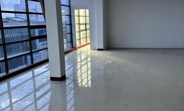 Jual atau Sewa Ruko Hook 4 Lantai Strategis di Tangerang City