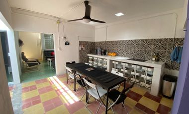 CASA AMUEBLADA  CON 3 RECÁMARAS Y PANELES SOLARES, CENTRO MÉRIDA