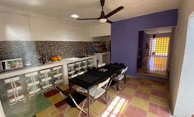 CASA AMUEBLADA  CON 3 RECÁMARAS Y PANELES SOLARES, CENTRO MÉRIDA
