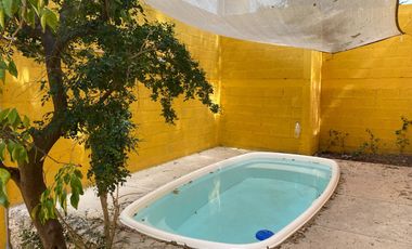 CASA AMUEBLADA  CON 3 RECÁMARAS Y PANELES SOLARES, CENTRO MÉRIDA