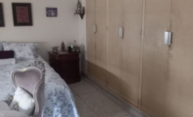 VENDO HERMOSO APARTAMENTO  EN SECTOR DE ALTO PRADO CON ÁREA DE 270mts, SEGUNDO PISO CON ASCENSOR