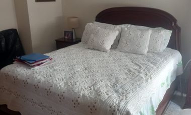 VENDO HERMOSO APARTAMENTO  EN SECTOR DE ALTO PRADO CON ÁREA DE 270mts, SEGUNDO PISO CON ASCENSOR