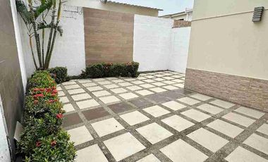 Casa de Alquiler en Urb. Matices