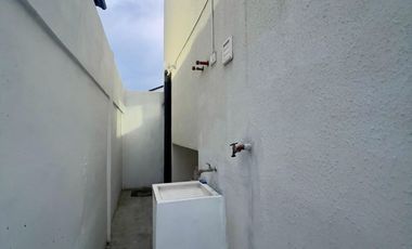 Alquiler de Casa de 3 dormitorios, dos plantas - Valle Norte, Etapa 1, vía a Salitre